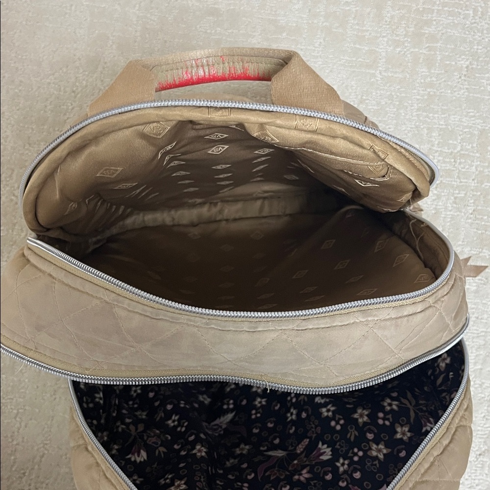 Vera Bradley Beige Quilted backpack - Picture 4 of 6